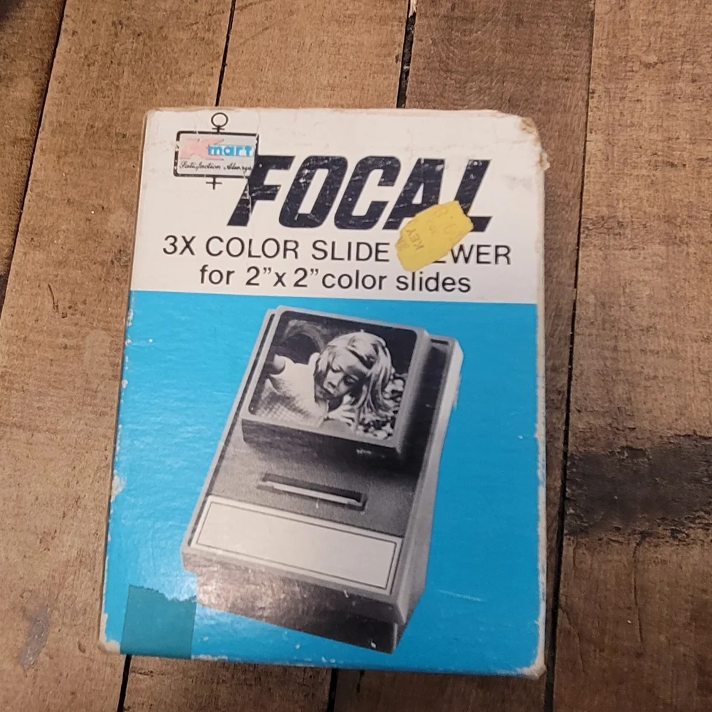 Vintage Focal 3X Color Slide Viewer